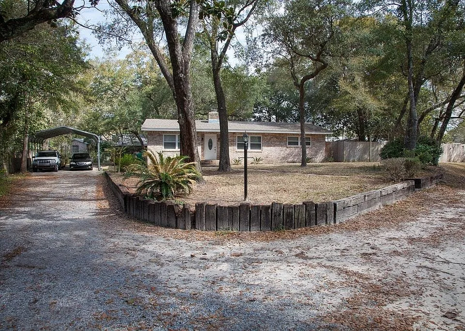 4229 Lancaster Dr