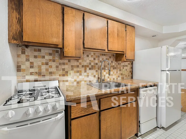 1314 Q St #3 — Photo 9