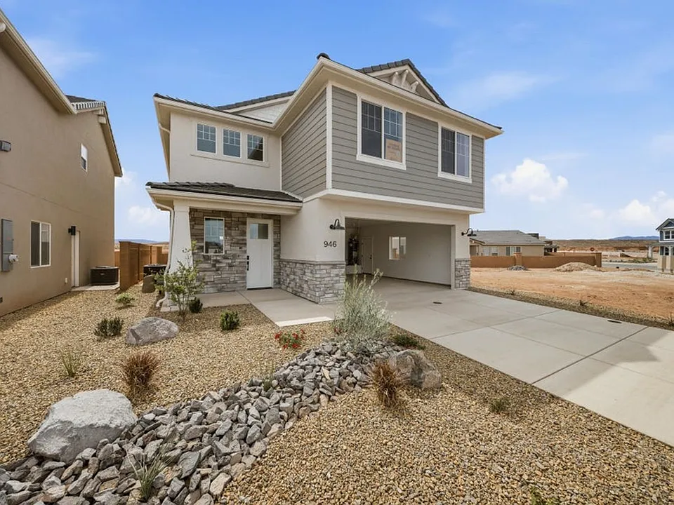 946 E Malibu Ln