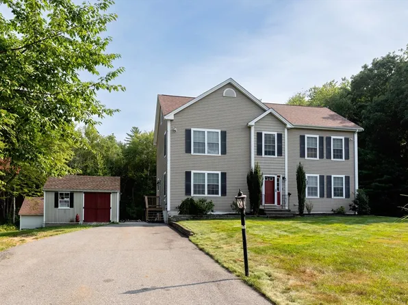 5 Debbie Ln, Assonet, MA 02702