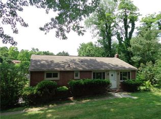 4035 Lee Dr, Allison Park, PA 15101