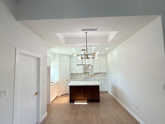 3rd image of 2333 Dorcas Cir