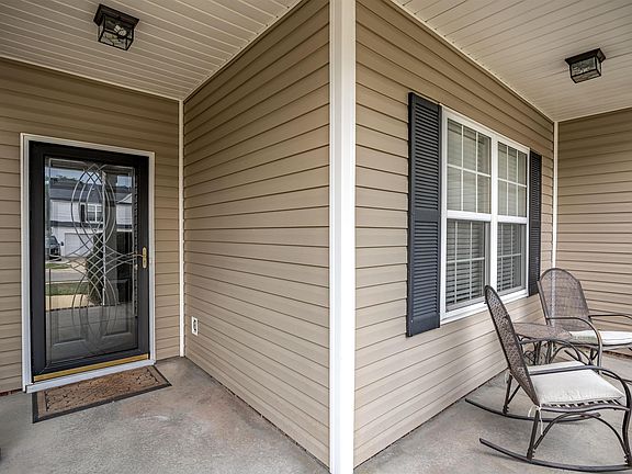 3rd image of 258 Timbermill Dr