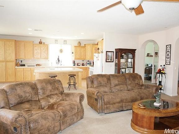 2nd image of 2087 Genoa Ct
