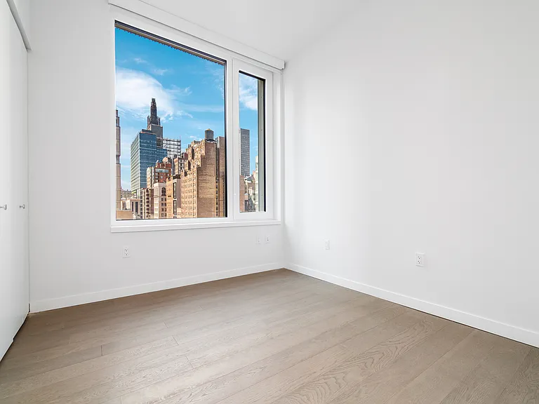 200 E 23rd St #9A — Photo 9