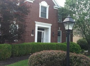 331 Ashmoore Cir W, Powell, OH