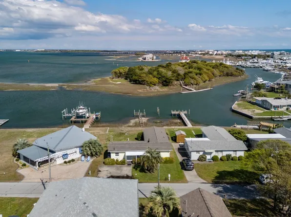 124 Bayview Boulevard, Atlantic Beach, NC 28512