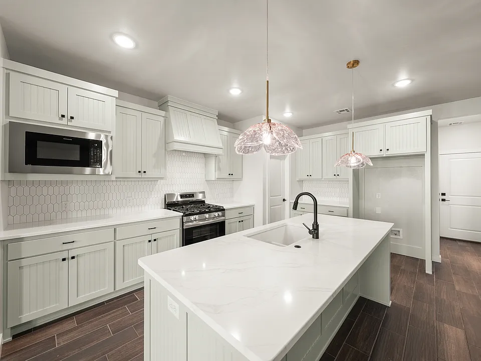 1310 Copper Ridge Cir