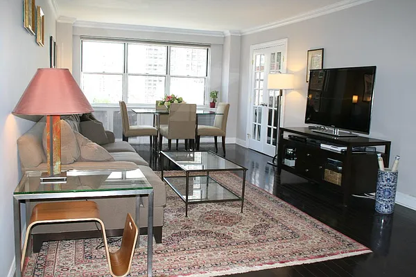 Sold by Real Direct | media 16