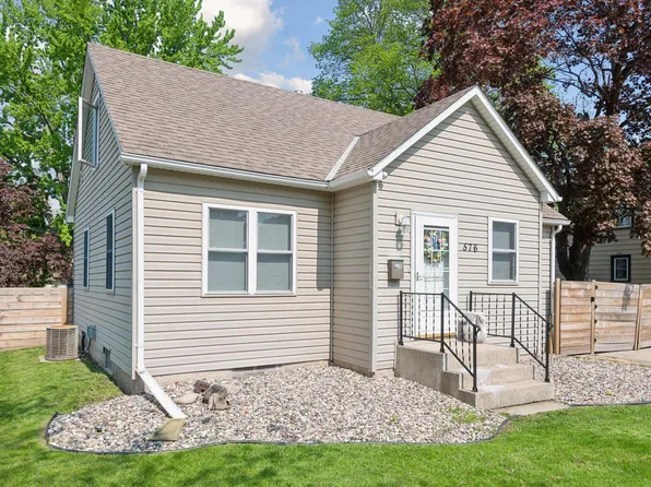 576 Bluff St NE, Hutchinson, MN 55350