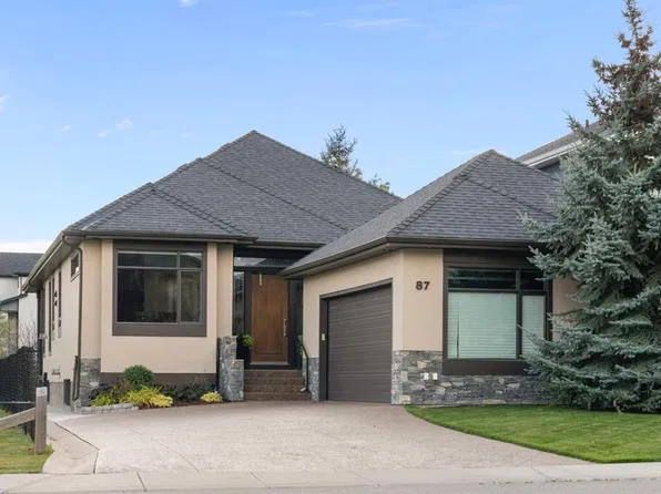 87 N Coulee Way SW, Calgary, AB T3H 0S4