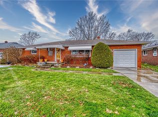 136 Tudor Rd, Cheektowaga, NY 14215