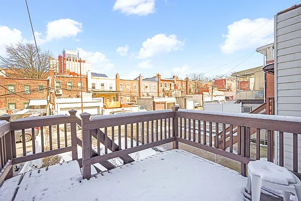 Sold by Mitra Hakimi Realty Group, LLC | media 31