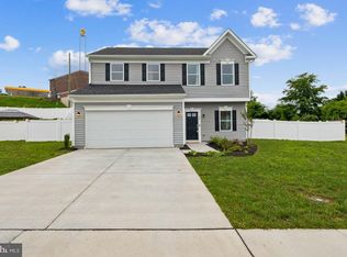 22 Signal Knob Cottage Dr, Strasburg, VA 22657