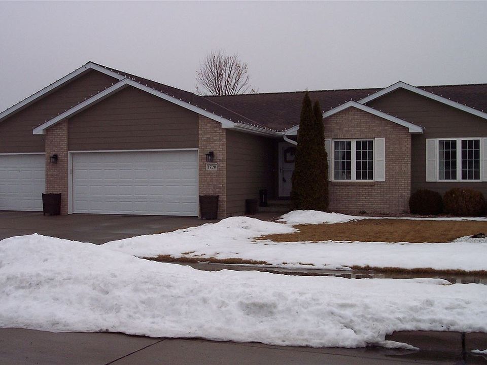 1st image of 1720 E 47th Street Pl