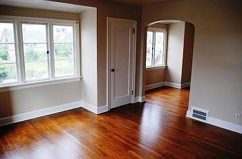4th image of 2008 Dexter Ave N #A