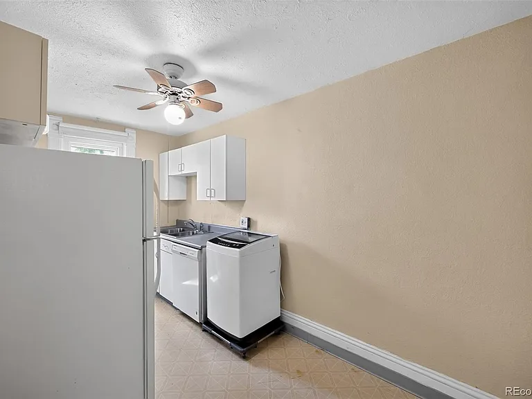 2134 N Lafayette St — Photo 15