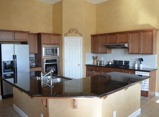 7211 W Oswego Ave, Fresno, CA 93723