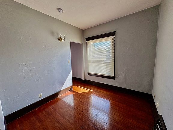 5th image of 135 N 30th St