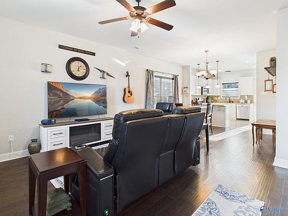 2nd image of 116 Princewater Dr
