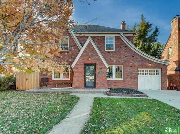 4207 Shirley St, Omaha, NE 68105