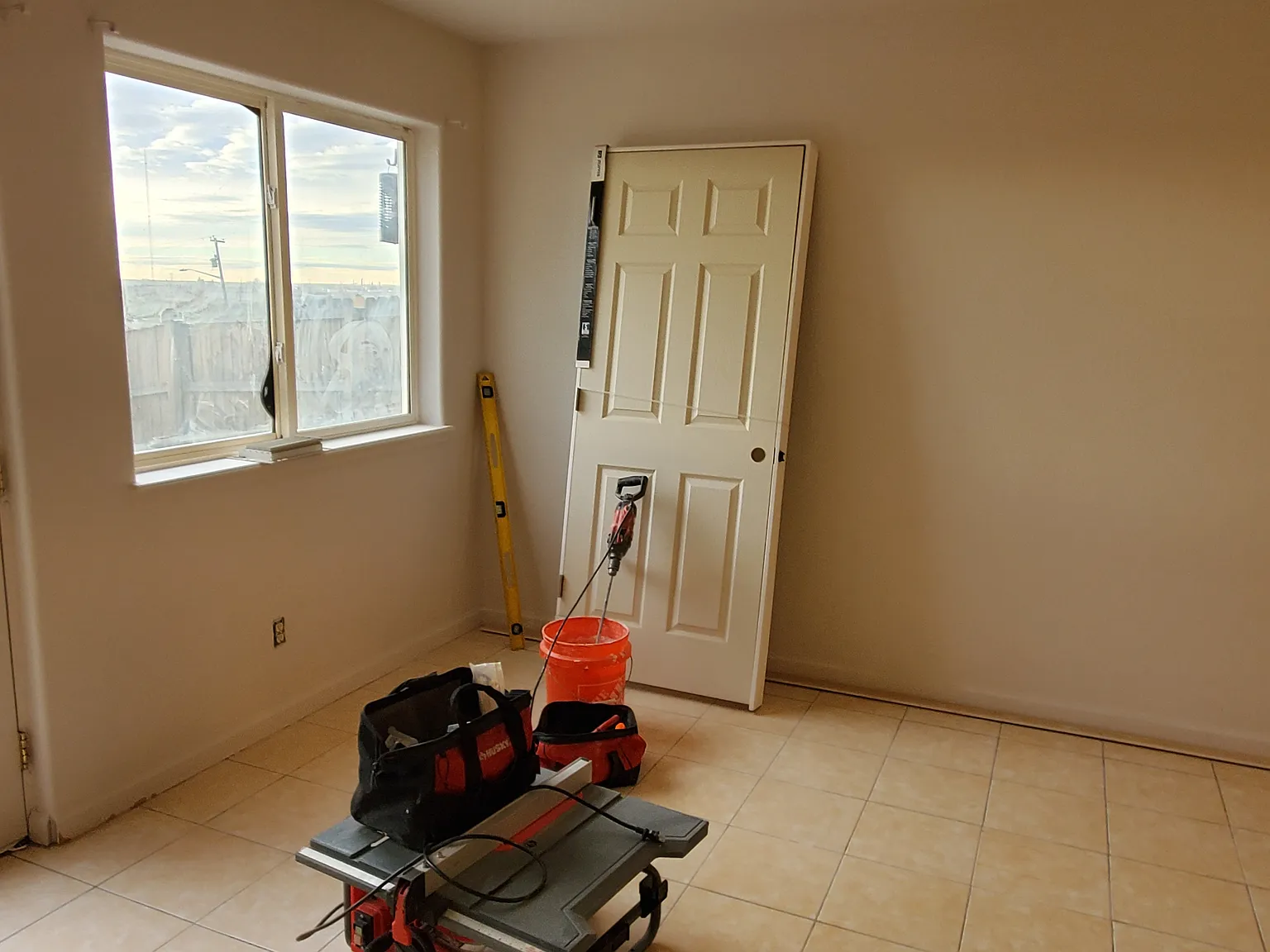 1 bed, 1300 sqft, $1,399 — Photo 3