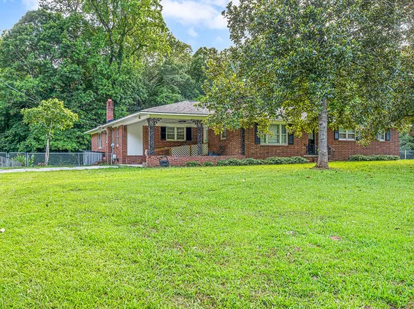 168 Cherokee Dr, Greenwood, SC 29646