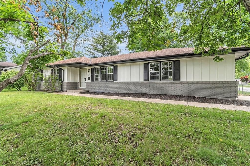 513 NE Independence Ave, Lees Summit, MO 64063 | Zillow