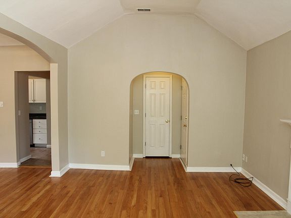 3rd image of 7746 Delmar Blvd #2