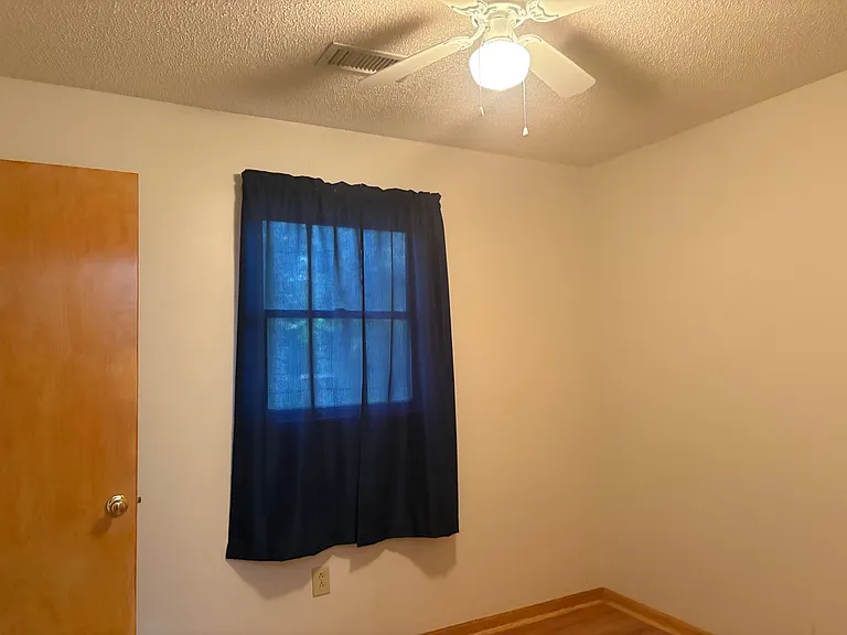 104 Lenwood Ct — Photo 18