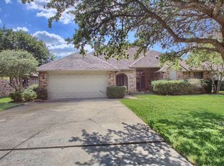 1619 Hyland Greens Dr, Grapevine, TX 76051