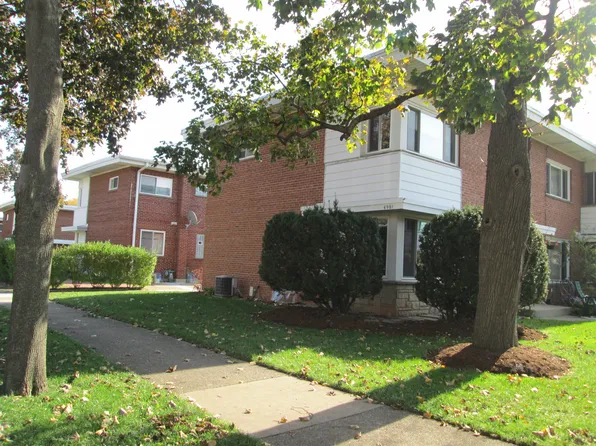4901 Carol Ave #A, Skokie, IL 60077