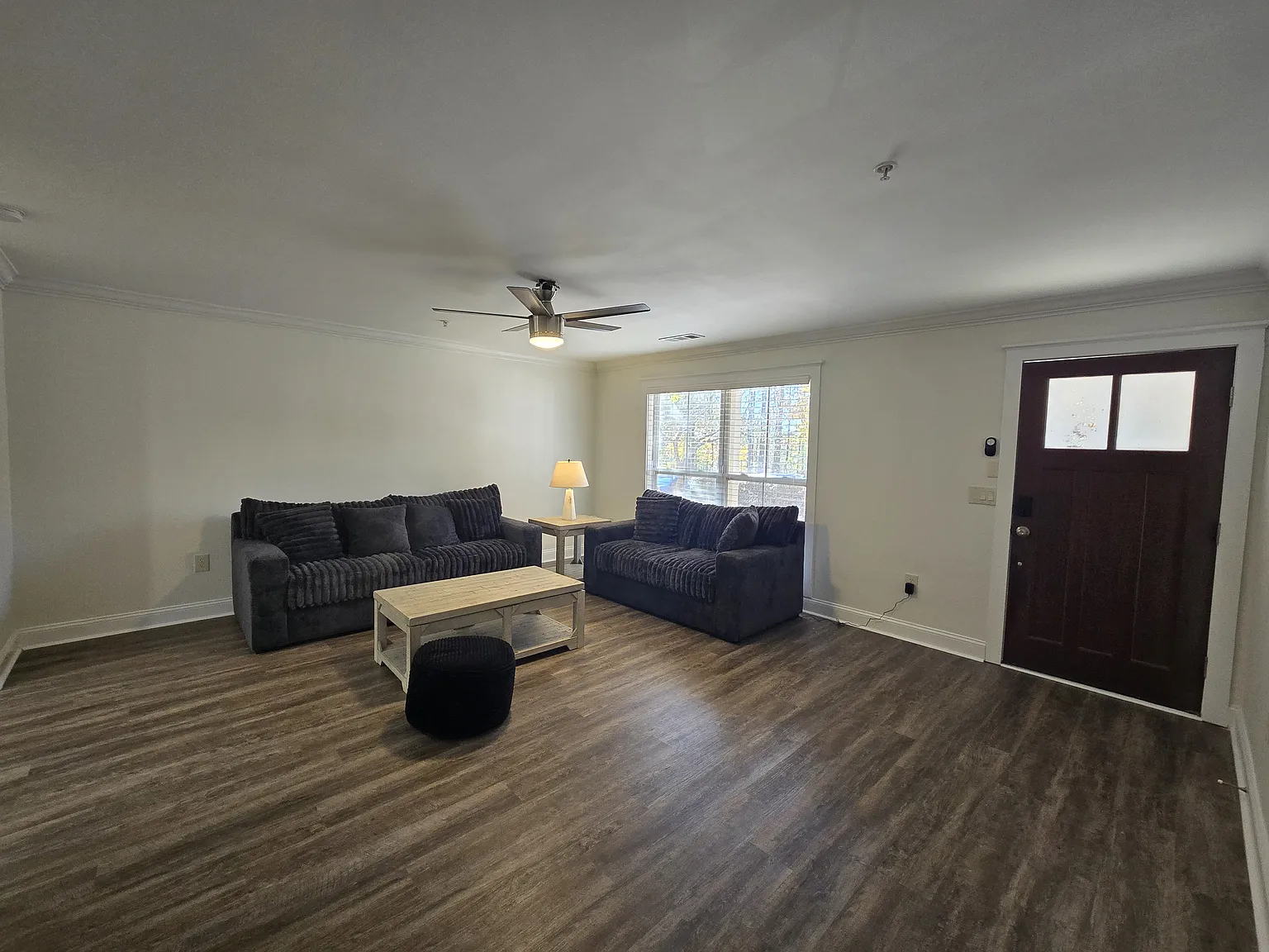3 bed, 1444 sqft, $2,000 — Photo 4