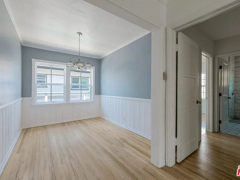 11683 Chandler Blvd #11685-1/2 — Photo 7