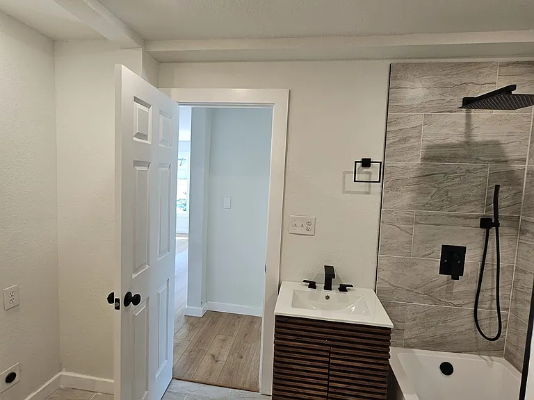 814 S Lyon St — Photo 9