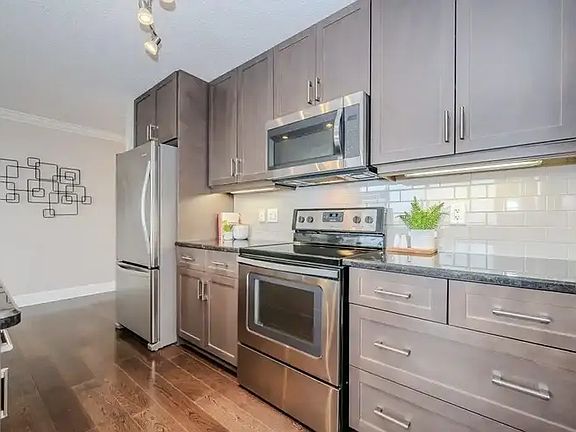 3rd image of 150 Wellington St E #1507