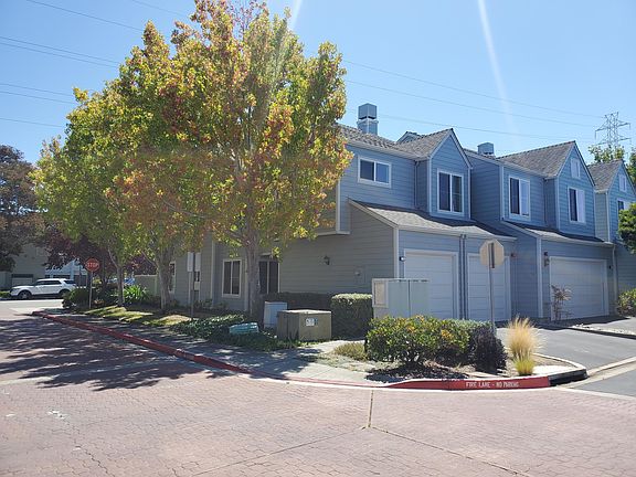 3rd image of 15 Binnacle Ln