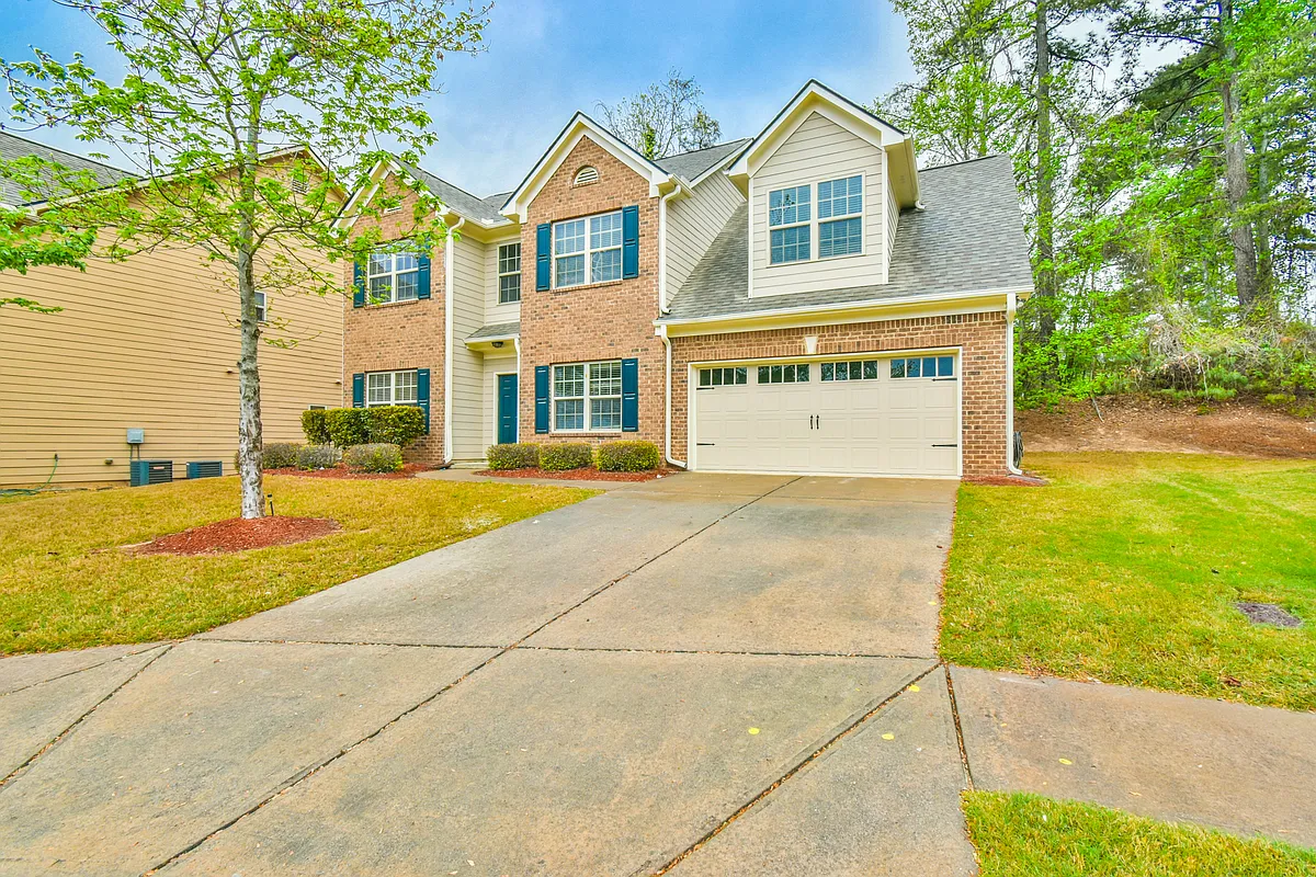 Building Photo - 3633 Fallen Oak Dr