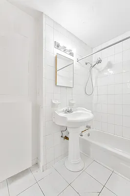 Rented by Aryeh Realty | media 4