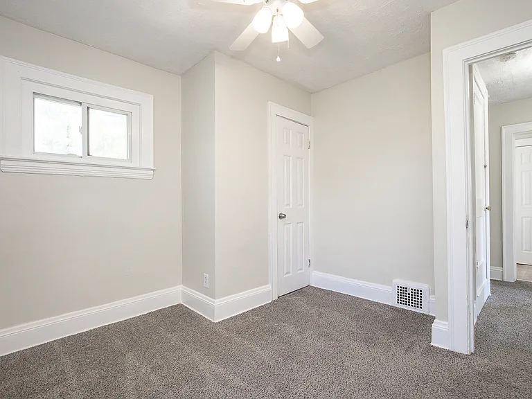 13621 Cranwood Dr — Photo 11