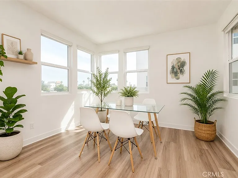 1515 W Bushell St — Photo 19