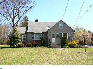 203 4th St, Hammonton, NJ 08037