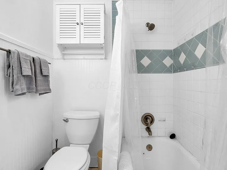 174 Reinhard Ave — Photo 32