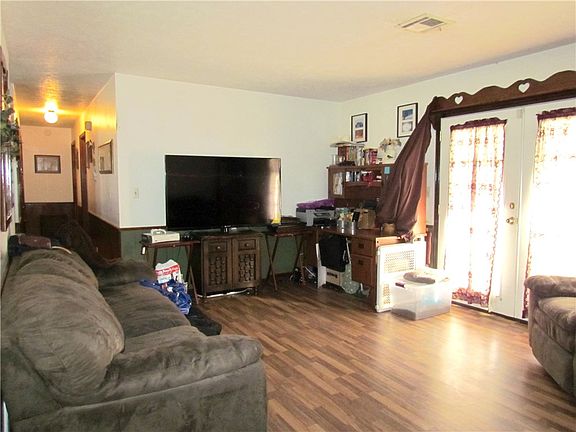 4th image of 442 E Mohr Ln