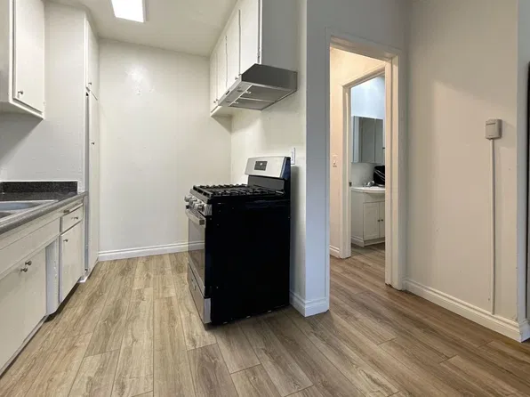 Panorama Plaza...Great Location, Great Apartments, Great Price!, 8427 Tobias Ave #2-04, Panorama City, CA 91402