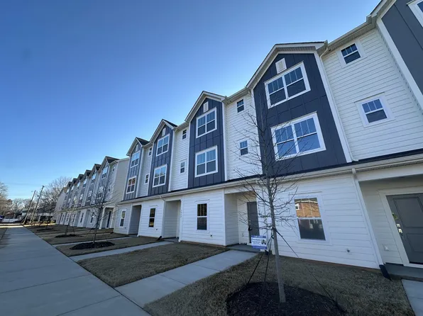 3928 Winterfield Pl, Charlotte, NC