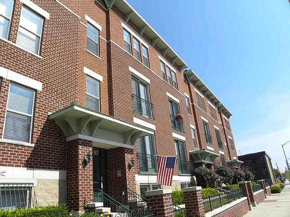 5th image of 116 E Mound St APT 3