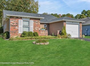 43 Greenbriar Blvd, Brick, NJ 08724