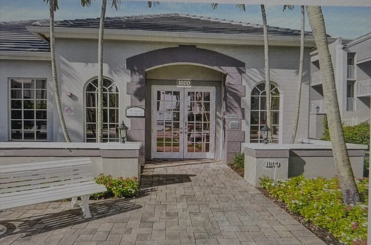 2 bed, 1200 sqft, $2,500 — Photo 2