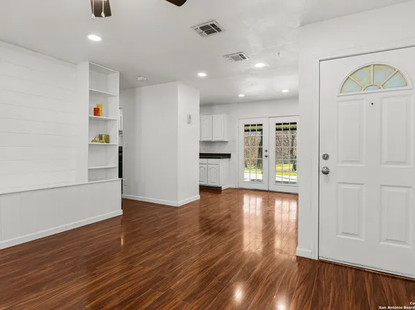 6090 CASTLE HUNT, San Antonio, TX 78218